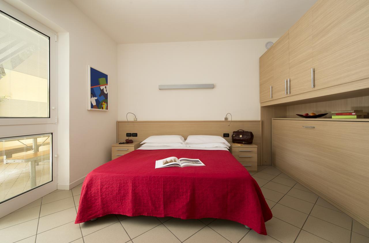Nice Hotel Бибионе Экстерьер фото